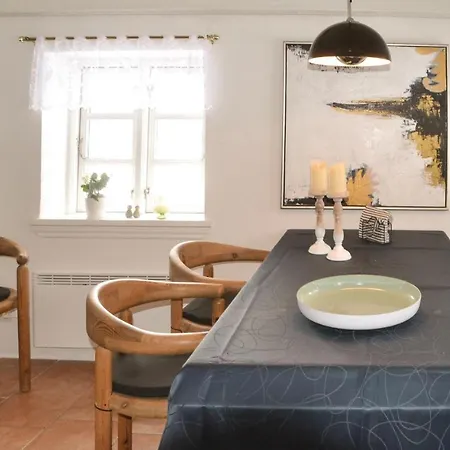 Holiday home Three-bedroom In Give