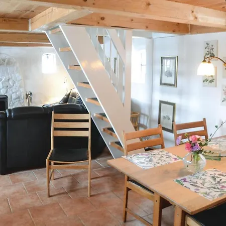 Holiday home Three-bedroom In