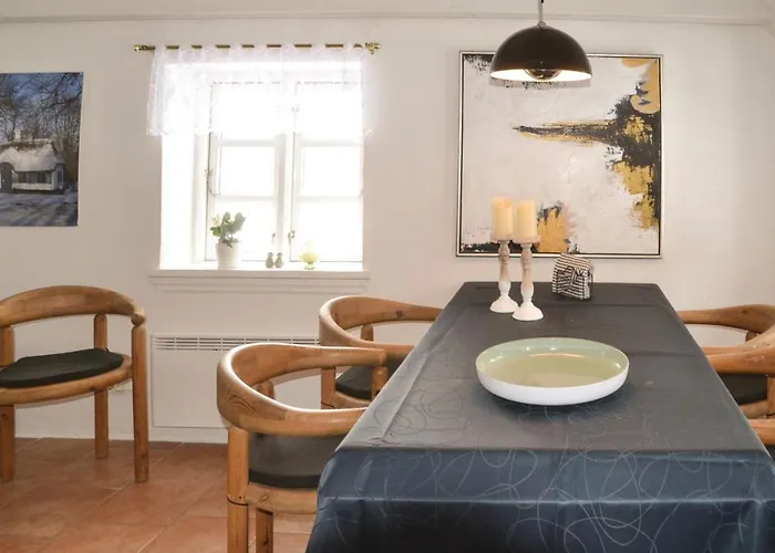 Holiday home Three-bedroom In Give